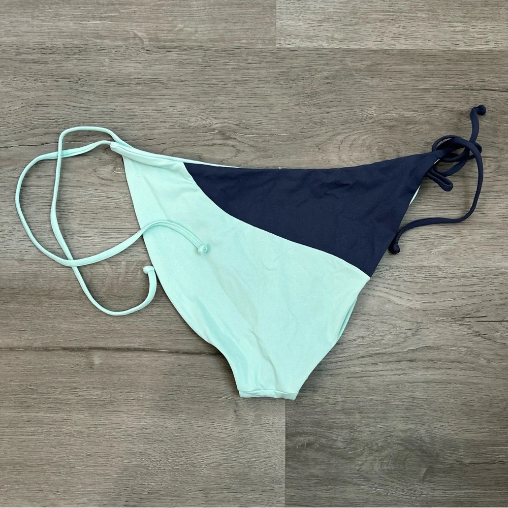 NWT L*space Dani Full Bikini Bottoms Swimwear Womens Side Tie Blue‎ Size Medium